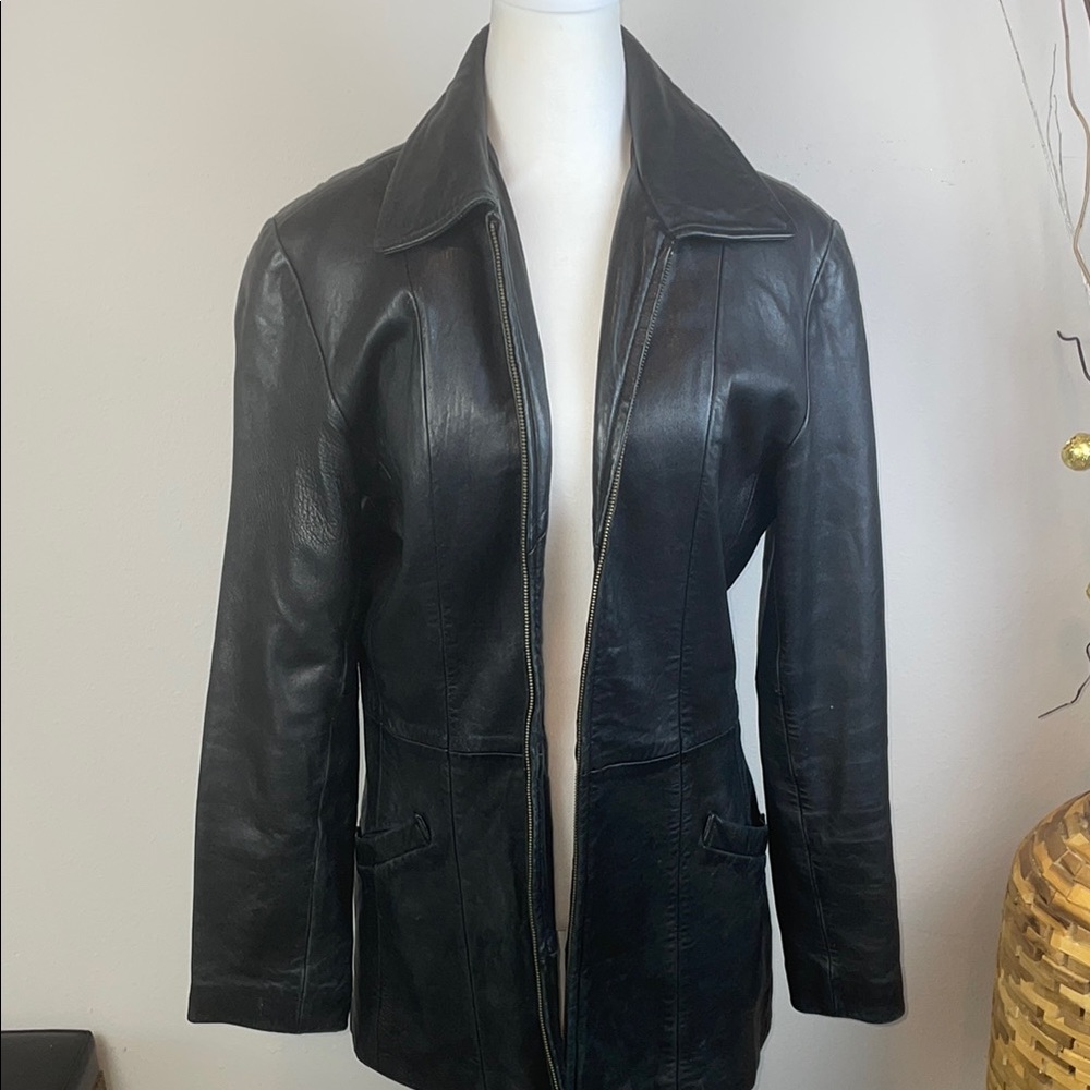 Est retail $350 Vintage Y2K Chic Black 100 percent genuine Leather Jacket